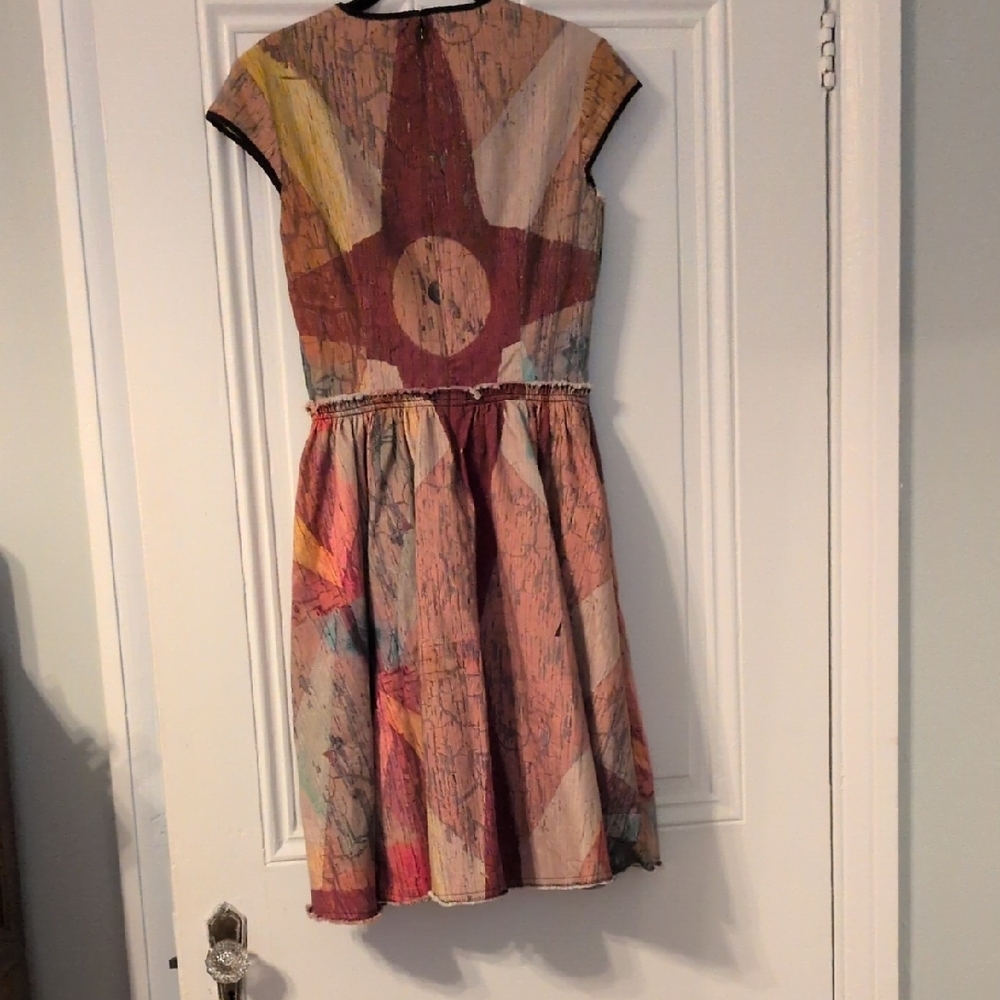 Abstract Patterned Midi Dress - Picture 3 of 4